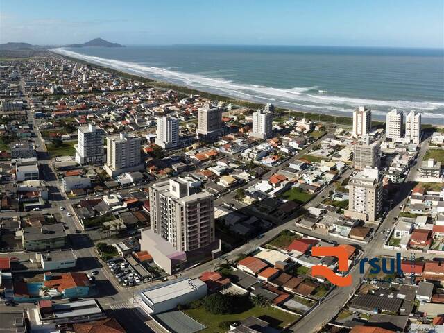 #372 - Apartamento para Venda em Navegantes - SC