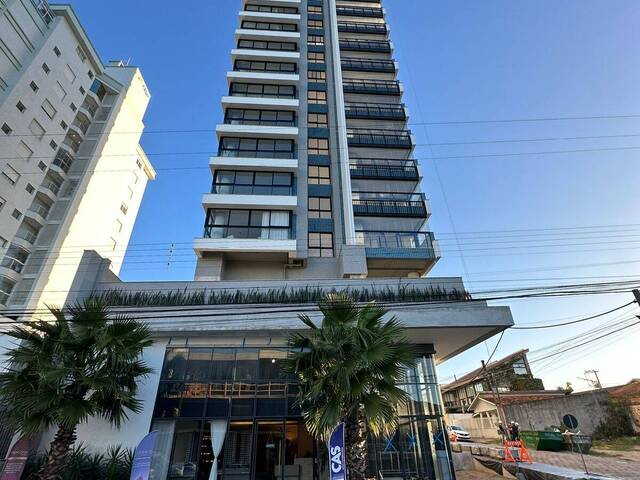 #401 - Apartamento para Venda em Balneário Piçarras - SC