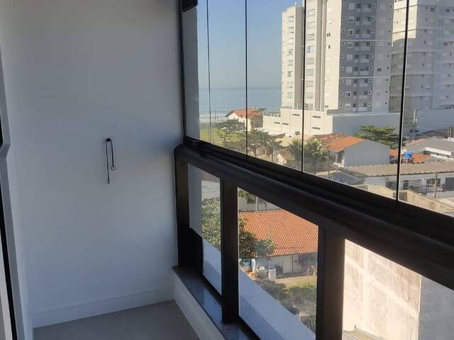 Apartamento para Venda em Navegantes - 2